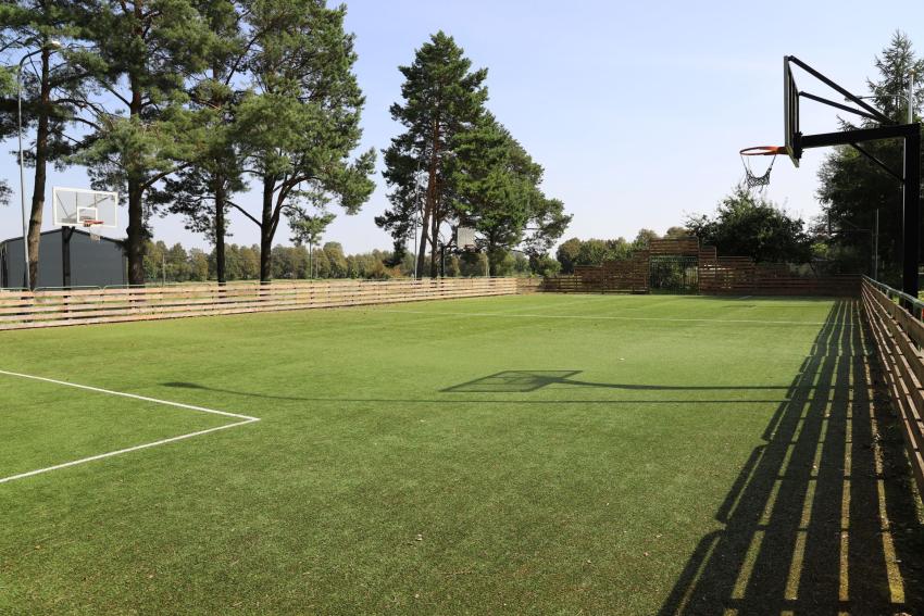 Krepšinio, tinklinio, mini futbolo aikštelė paveiksliukas