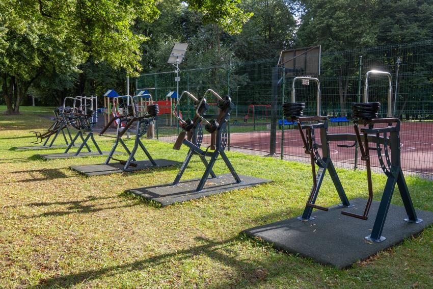 Lauko treniruokliai su svoriais 287