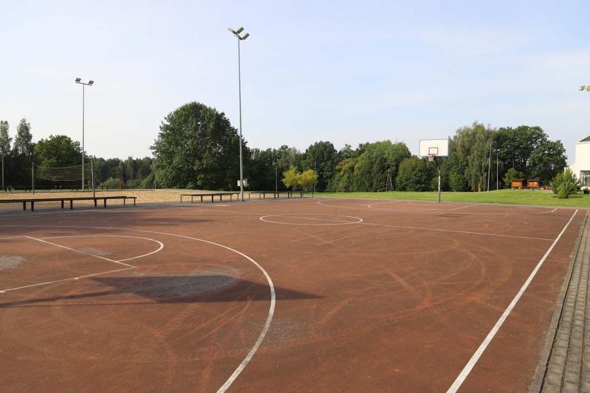 Krepšinio, tinklinio aikštelės paveiksliukas