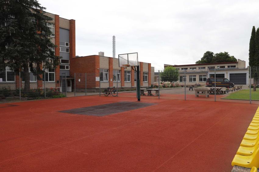 Krepšinio aikštelė paveiksliukas