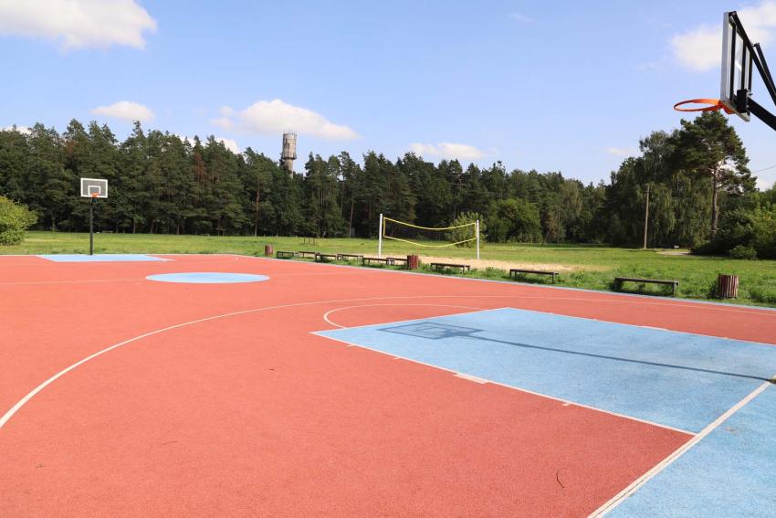 Krepšinio aikštelė paveiksliukas