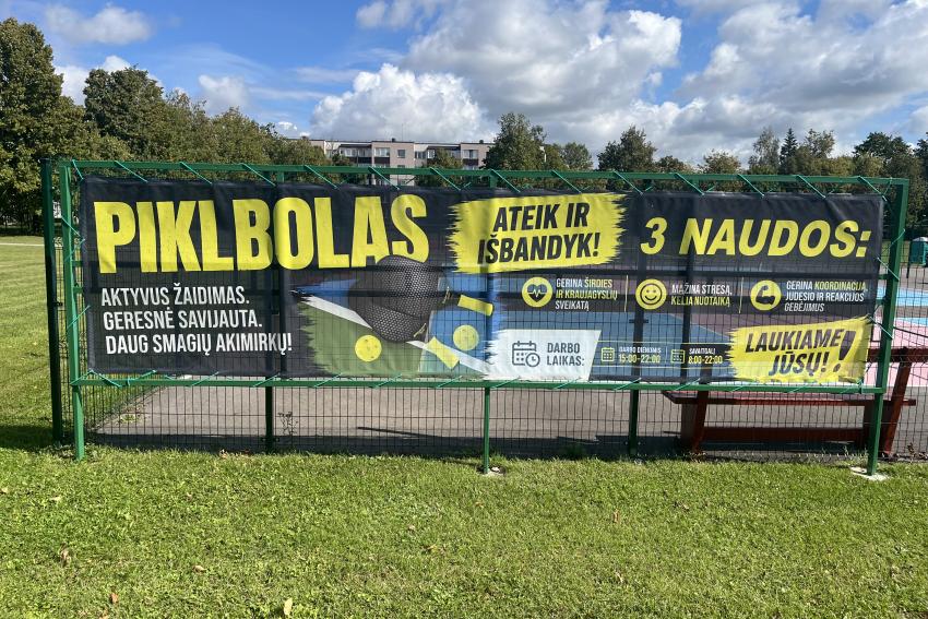 Kėdainių „Atžalyno“ gimnazijos stadionas 127