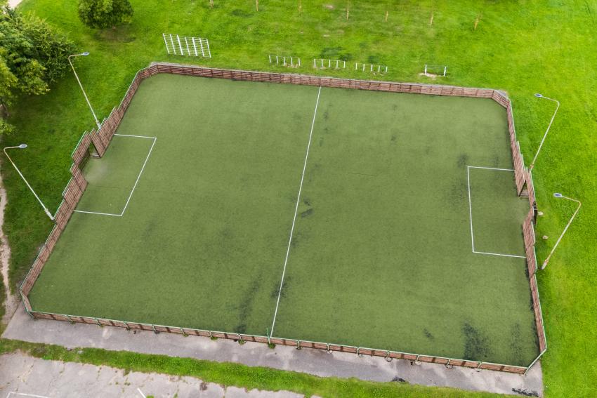Jonavos R. Samulevičiaus progimnazijos mažojo futbolo aikštelė paveiksliukas