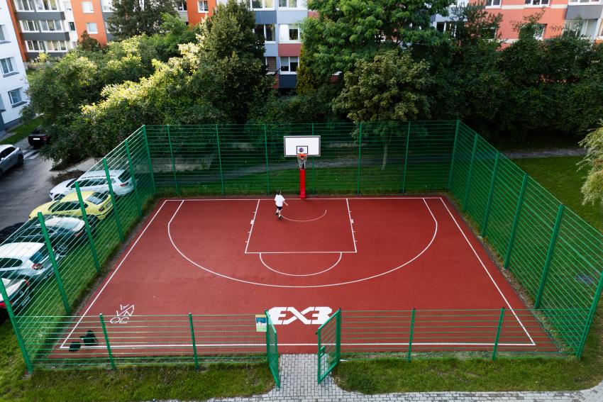 Krepšinio aikštelė 91