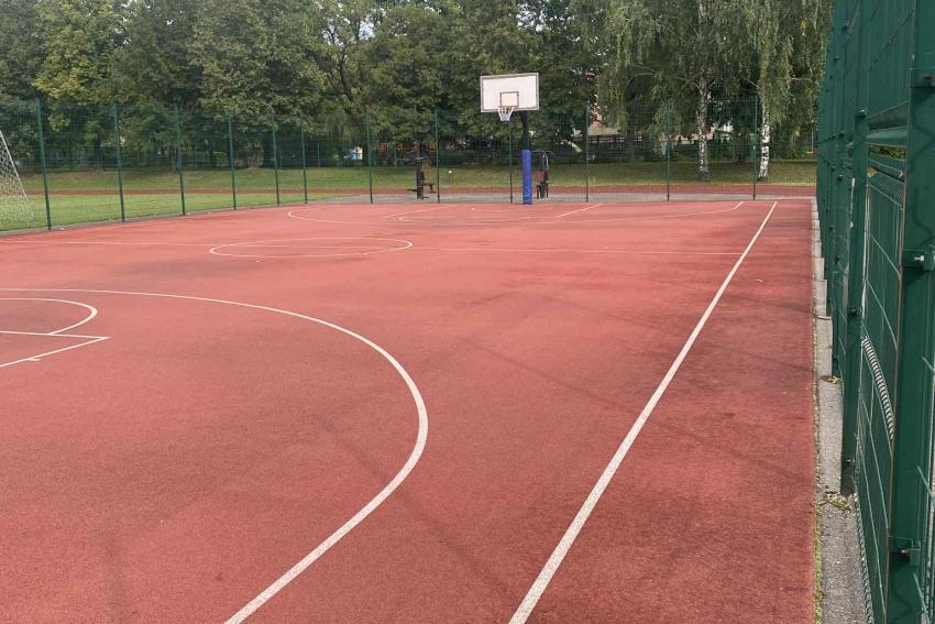 Kėdainių „Atžalyno“ gimnazijos stadionas 127