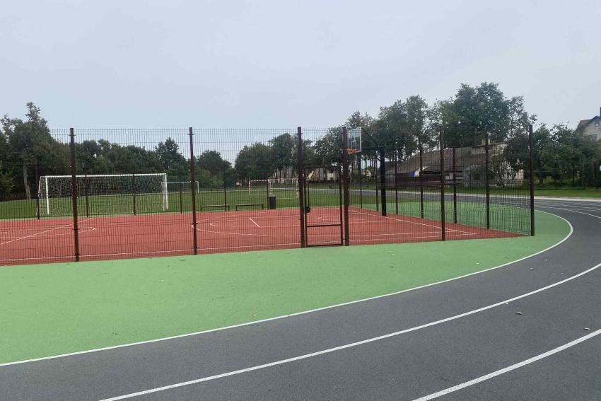 Kėdainių senamiesčio progimnazijos stadionas paveiksliukas