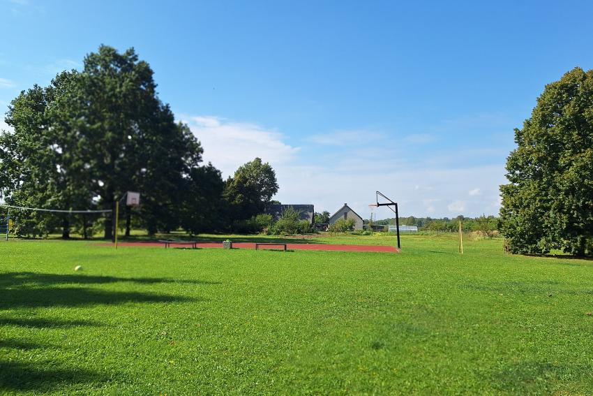 Universali sporto aikštelė 140