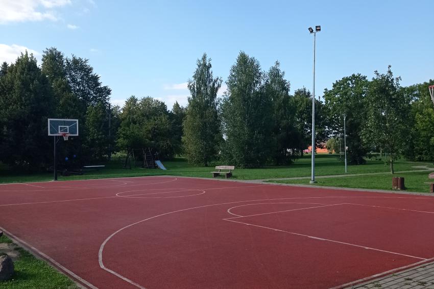 Universali sporto aikštelė paveiksliukas