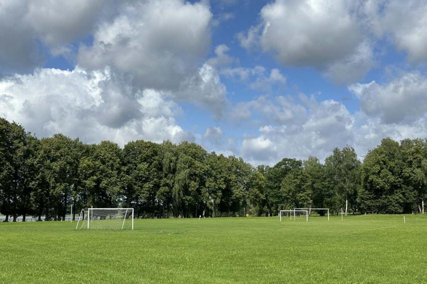 Jiezno futbolo aikštė paveiksliukas