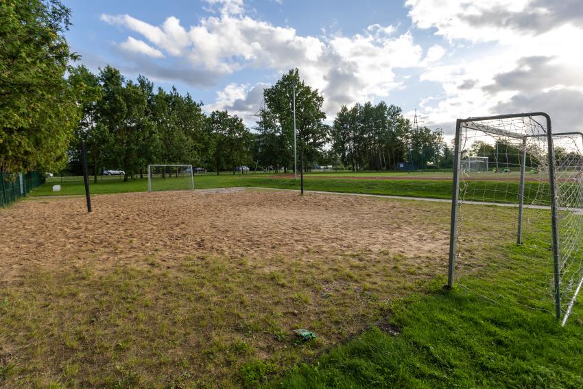 VDU Ugnės Karvelis gimnazijos stadionas ir sporto aikštynas 191