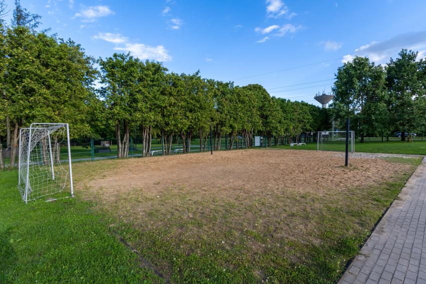 VDU Ugnės Karvelis gimnazijos stadionas ir sporto aikštynas 191