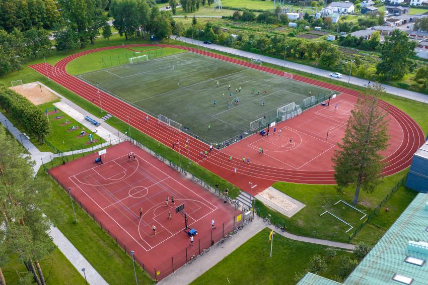 VDU Ugnės Karvelis gimnazijos stadionas ir sporto aikštynas 191