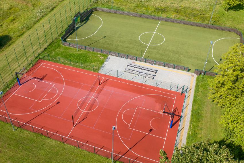 Babtų gimnazijos stadionas ir sporto aikštynas 192