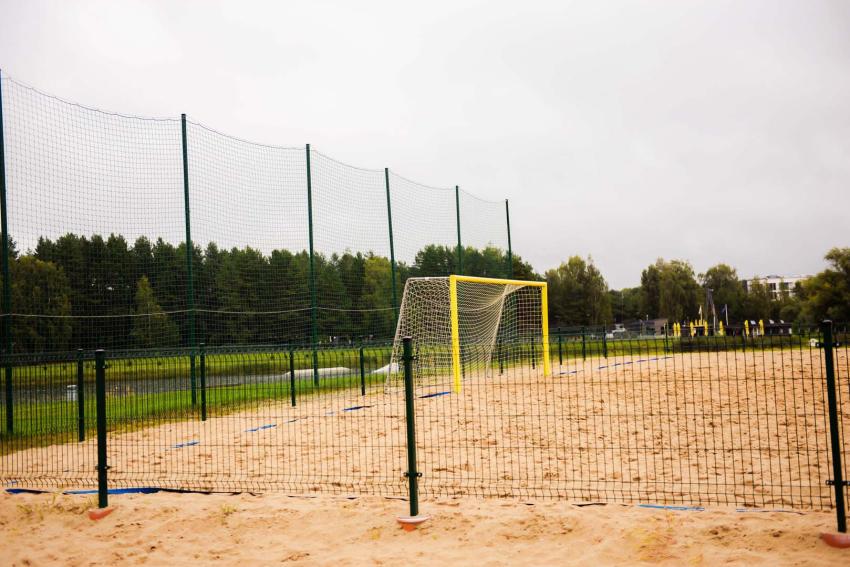 Paplūdimio futbolo aikštelė 6