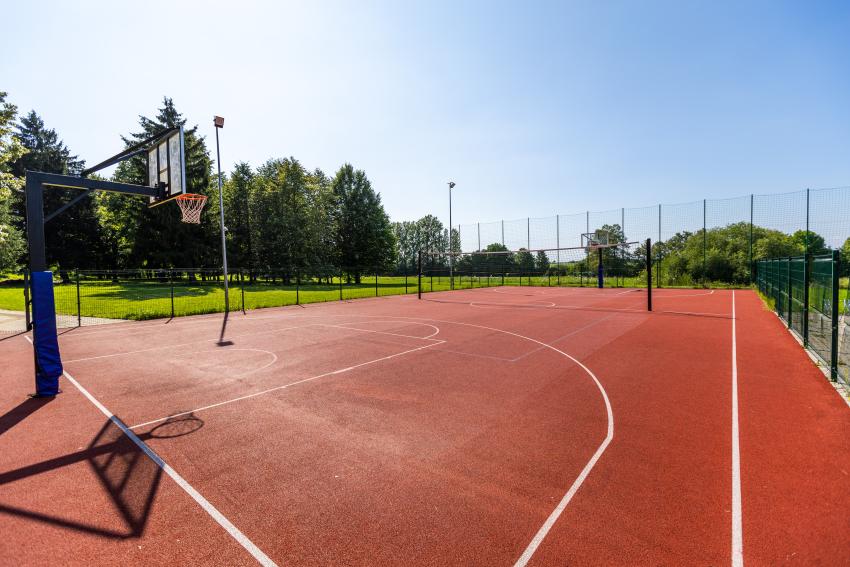 Babtų gimnazijos stadionas ir sporto aikštynas 192