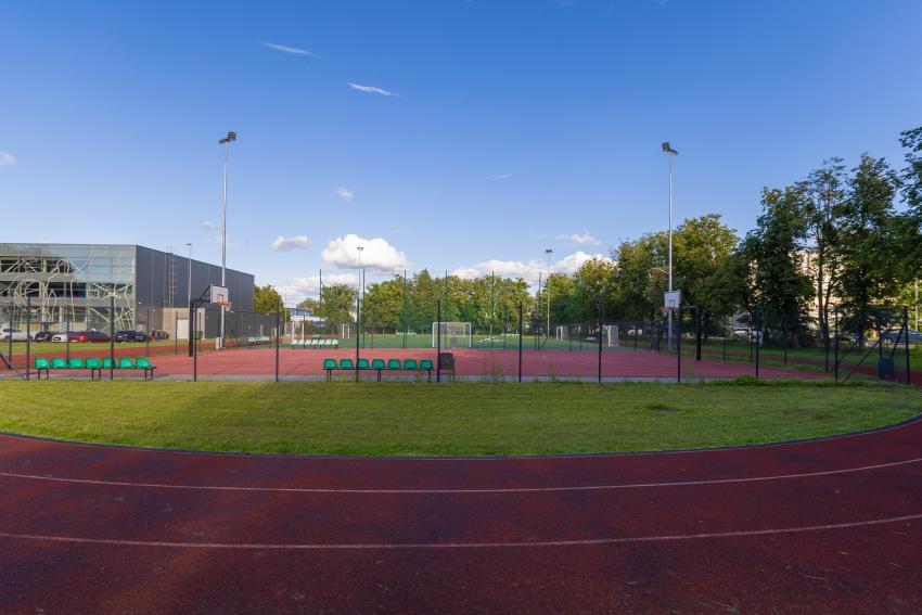 Garliavos Jonučių progimnazijos stadionas ir sporto aikštynas 197