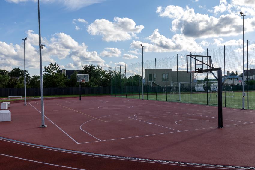 Karmėlavos Balio Buračo gimnazijos stadionas ir sporto aikštynas 198