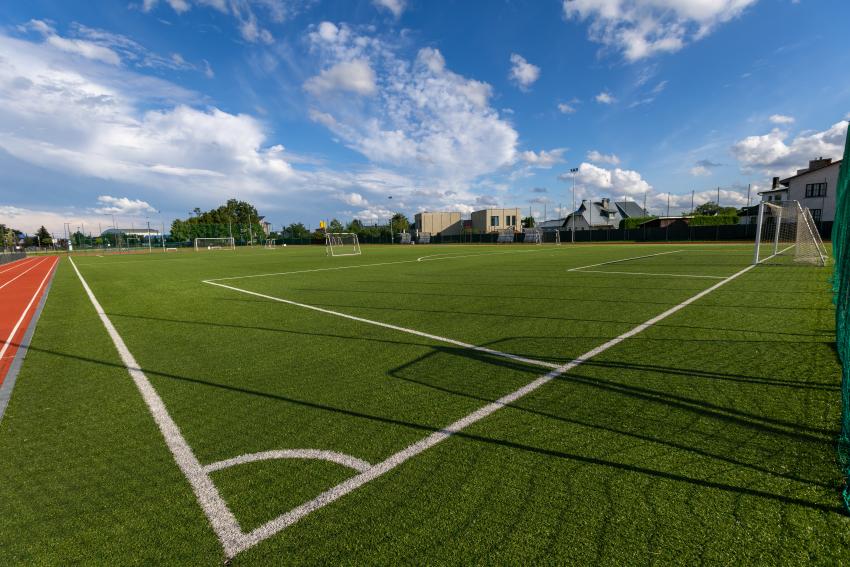 Karmėlavos Balio Buračo gimnazijos stadionas ir sporto aikštynas 198