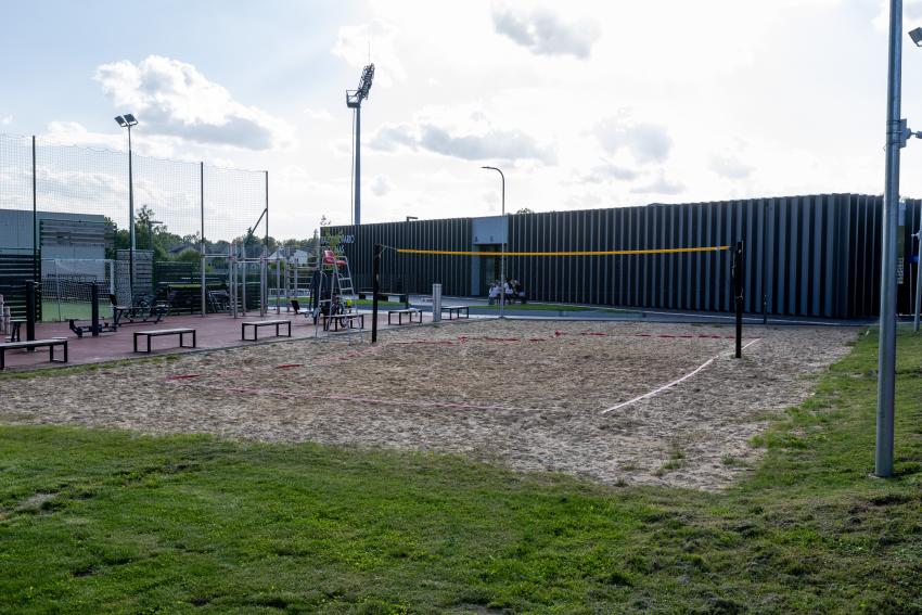 Raudondvario gimnazijos stadionas ir sporto aikštynas 201