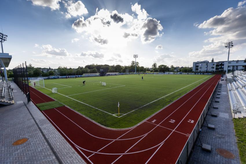 Raudondvario gimnazijos stadionas ir sporto aikštynas 201