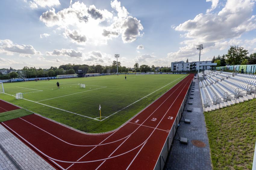 Raudondvario gimnazijos stadionas ir sporto aikštynas 201