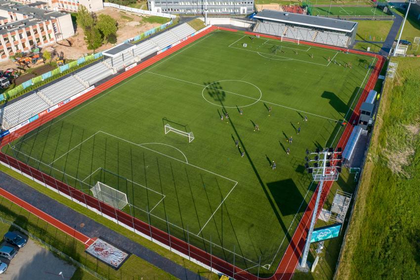 Raudondvario gimnazijos stadionas ir sporto aikštynas 201