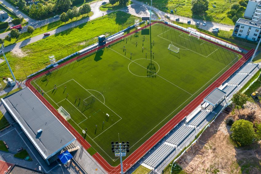 Raudondvario gimnazijos stadionas ir sporto aikštynas 201