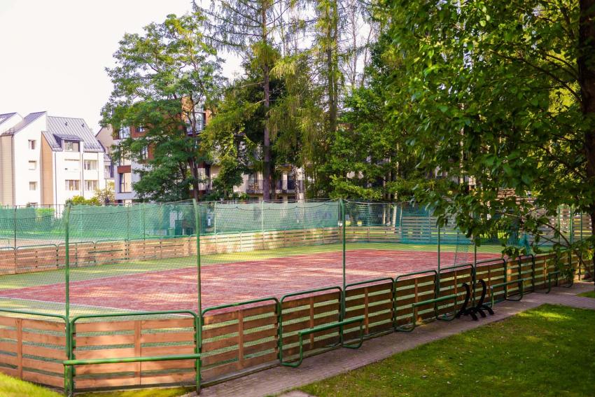 Universali lauko aikštelė su dirbtine danga 7