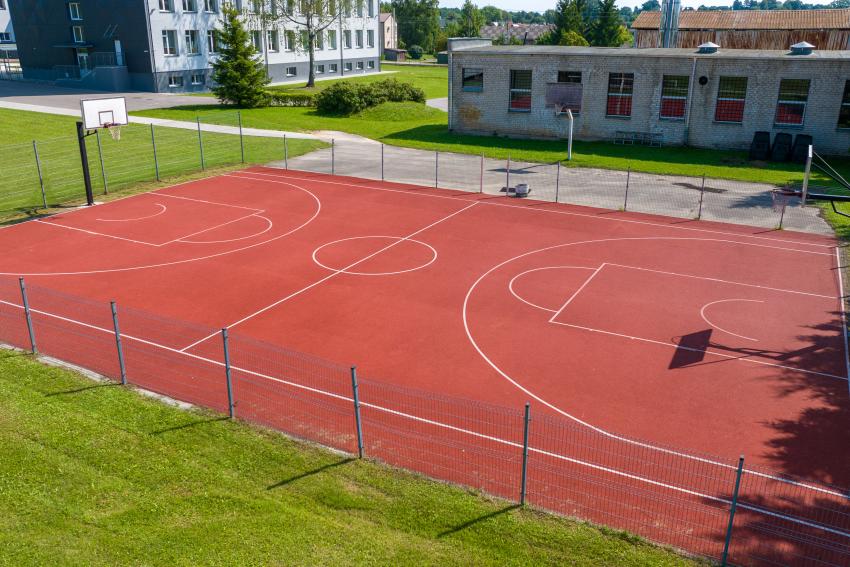 Vilkijos gimnazijos stadionas ir sporto aikštynas 203