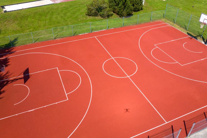 Vilkijos gimnazijos stadionas ir sporto aikštynas 203