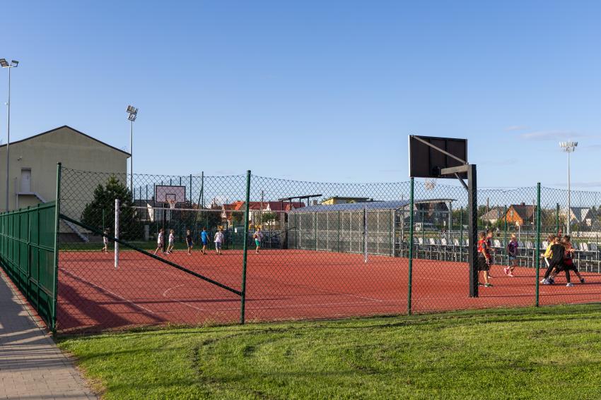 Garliavos Adomo Mitkaus pagrindinės mokyklos stadionas ir sporto aikštynas 205