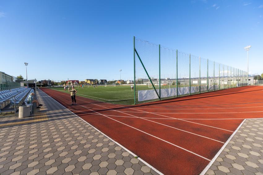 Garliavos Adomo Mitkaus pagrindinės mokyklos stadionas ir sporto aikštynas 205
