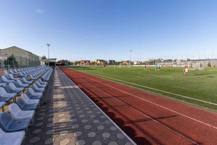 Garliavos Adomo Mitkaus pagrindinės mokyklos stadionas ir sporto aikštynas 205