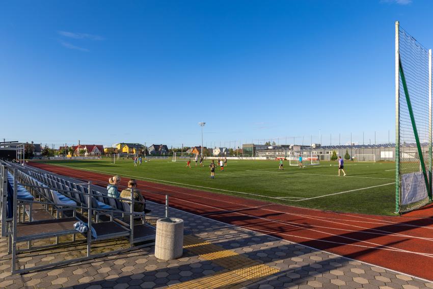 Garliavos Adomo Mitkaus pagrindinės mokyklos stadionas ir sporto aikštynas 205