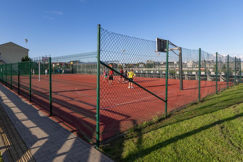 Garliavos Adomo Mitkaus pagrindinės mokyklos stadionas ir sporto aikštynas 205