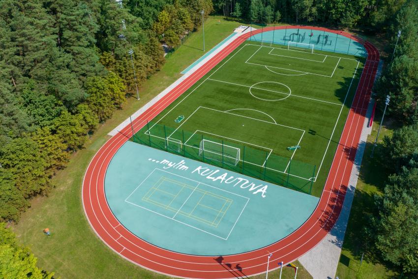 Kulautuvos pagrindinės mokyklos stadionas ir sporto aikštynas 206