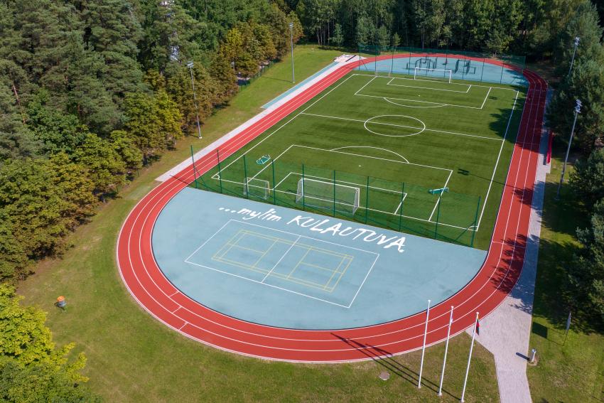 Kulautuvos pagrindinės mokyklos stadionas ir sporto aikštynas 206