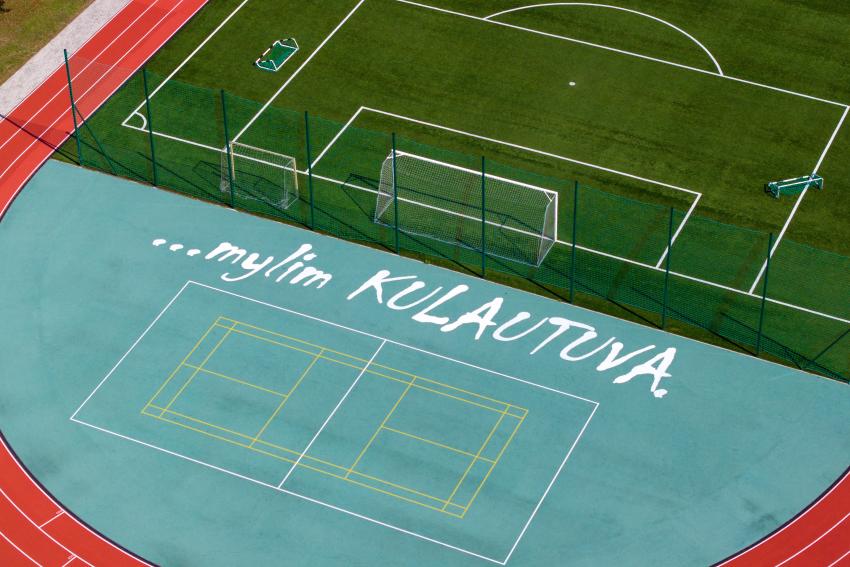 Kulautuvos pagrindinės mokyklos stadionas ir sporto aikštynas 206