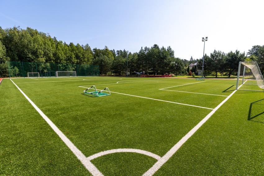 Kulautuvos pagrindinės mokyklos stadionas ir sporto aikštynas 206