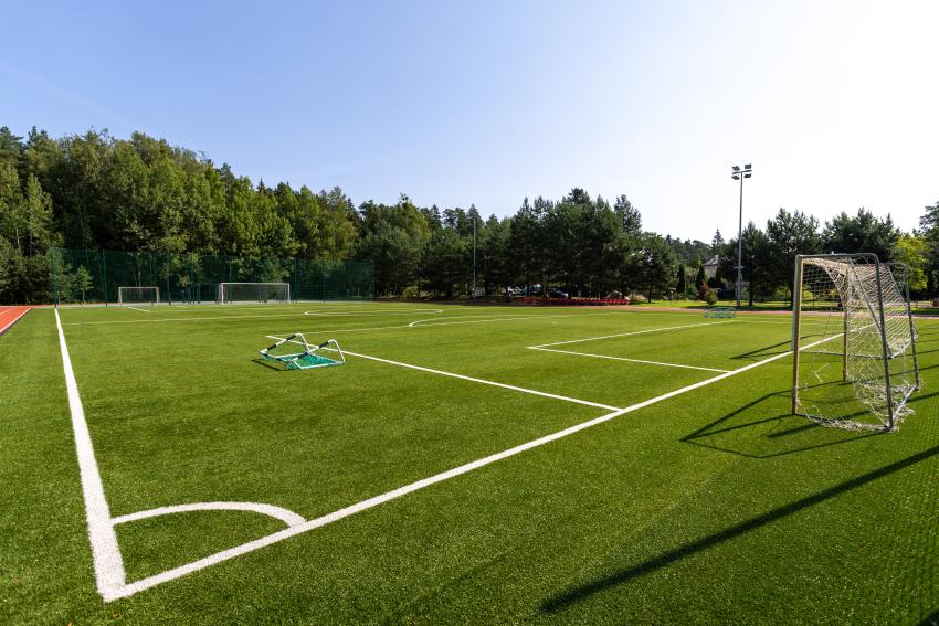 Kulautuvos pagrindinės mokyklos stadionas ir sporto aikštynas 206
