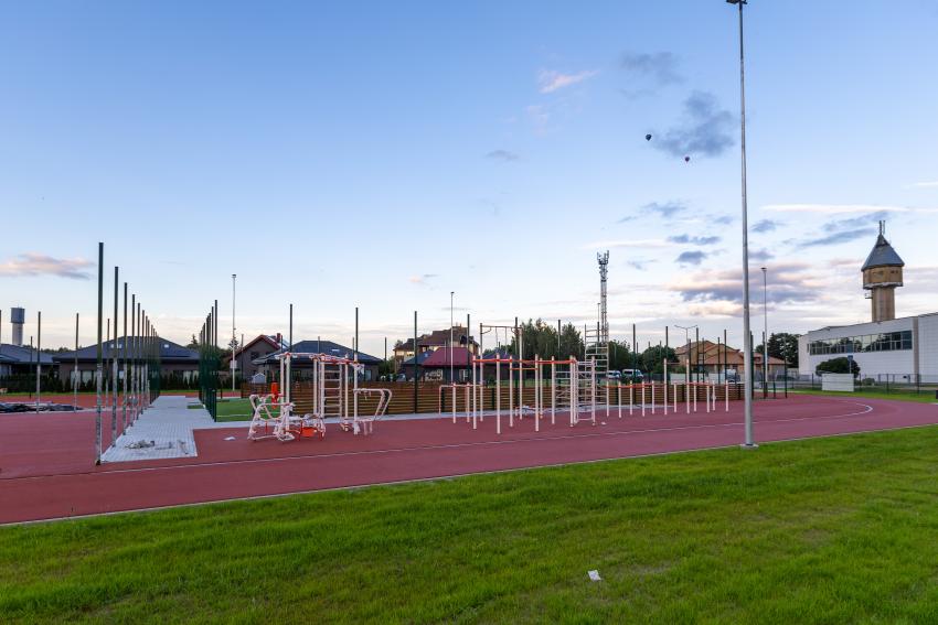 Lapių pagrindinės mokyklos stadionas ir sporto aikštynas 207