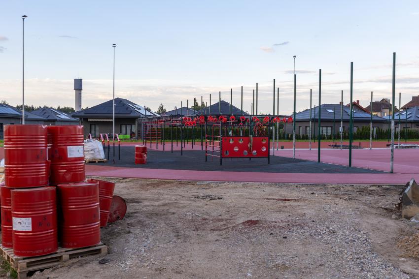 Lapių pagrindinės mokyklos stadionas ir sporto aikštynas 207