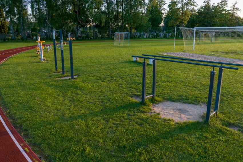 Zapyškio pagrindinės mokyklos stadionas ir sporto aikštynas 209