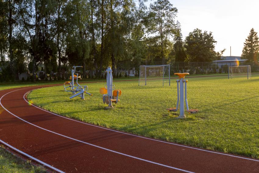 Zapyškio pagrindinės mokyklos stadionas ir sporto aikštynas 209