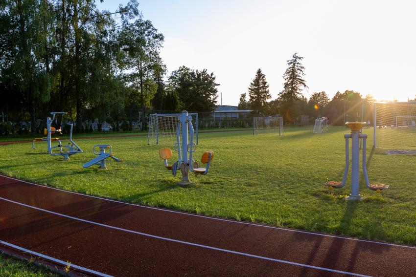 Zapyškio pagrindinės mokyklos stadionas ir sporto aikštynas 209