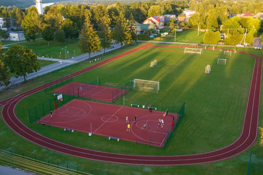 Zapyškio pagrindinės mokyklos stadionas ir sporto aikštynas 209