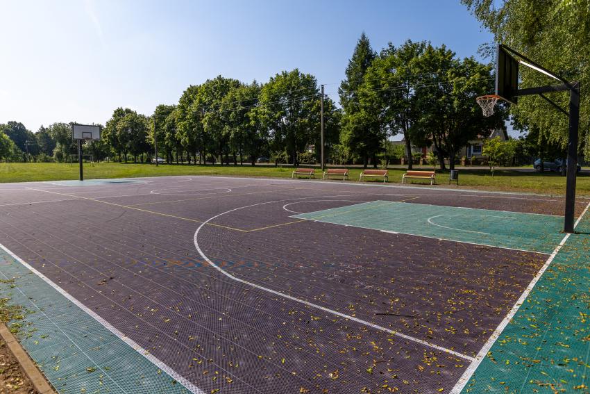Kulautuvos pagrindinės mokyklos Batniavos skyriaus stadionas ir sporto aikštynas 211
