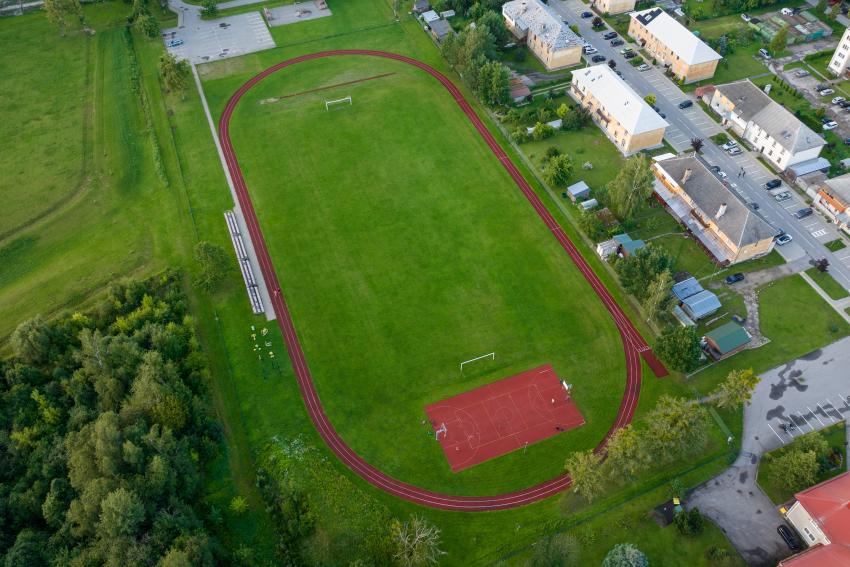 Linksmakalnio seniūnijos stadionas ir sporto aikštynas 214