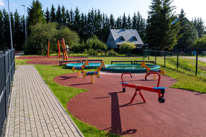 Užliedžių mokyklos - daugiafunkcio centro daugiafunkcė sporto aikštelė 218