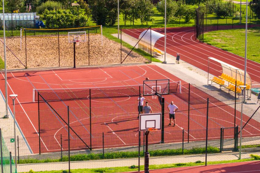Užliedžių seniūnijos stadionas ir sporto aikštynas 219